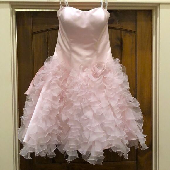 Pink fluffy dress  - Picture 1 of 2